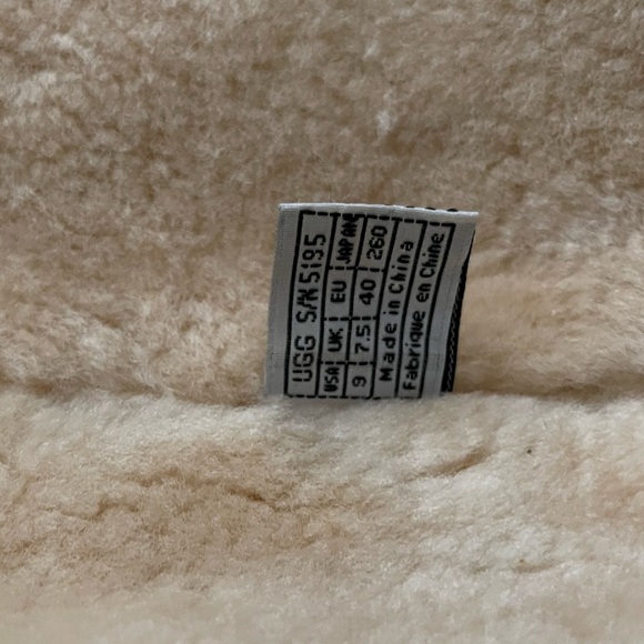 UGG 5195 Cargo II Black MidCalf Shearling Lined Pocket Boots Sz9 Used see photos - Picture 8 of 16